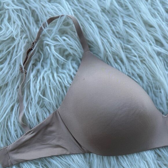 Skims Wireless Form Pushup Plunge Bra Clay Size 32DD - Picture 6 of 9